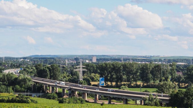 A671 wird am 24. Januar für Brückenarbeiten zwischen Hochheim und Gustavsburg gesperrt A671 wird am 24. Januar für Brückenarbeiten zwischen Hochheim und Gustavsburg gesperrt