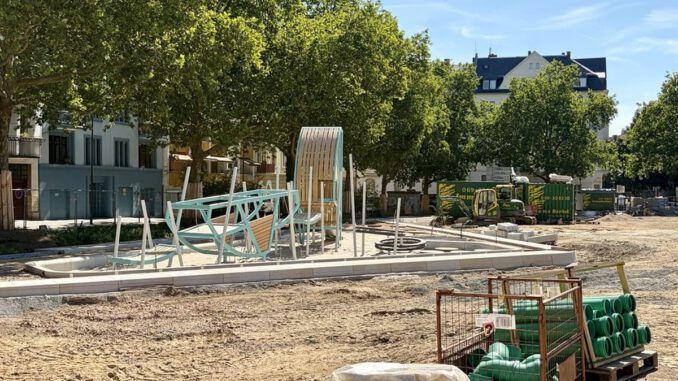 Ehemaliger Parkplatz am Elsässer Platz wird Park: Bauarbeiten laufen planmäßig