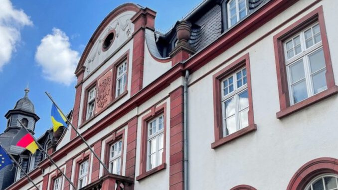 Eltville: Stadtverwaltung am Sektfestmontag nur vormittags erreichbar