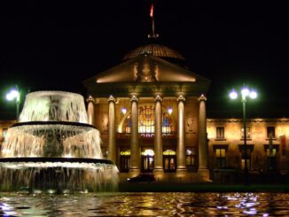 Feuerwerksverbot und Drohnenshow: Wiesbaden legt Sicherheitsregeln für Silvesternacht fest