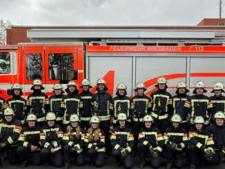 Grundausbildung der Freiwilligen Feuerwehr Wiesbaden wieder aufgenommen: 23 bestehen Lehrgang