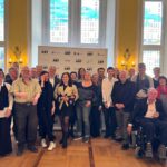 Wiesbaden startet inklusives Kunstprojekt mit Tandems, Film und Auktion