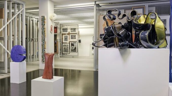 Wiesbadener Artothek stellt 500 Werke der städtischen Sammlung online zur Reservierung bereit Wiesbadener Artothek stellt 500 Werke der städtischen Sammlung online zur Reservierung bereit